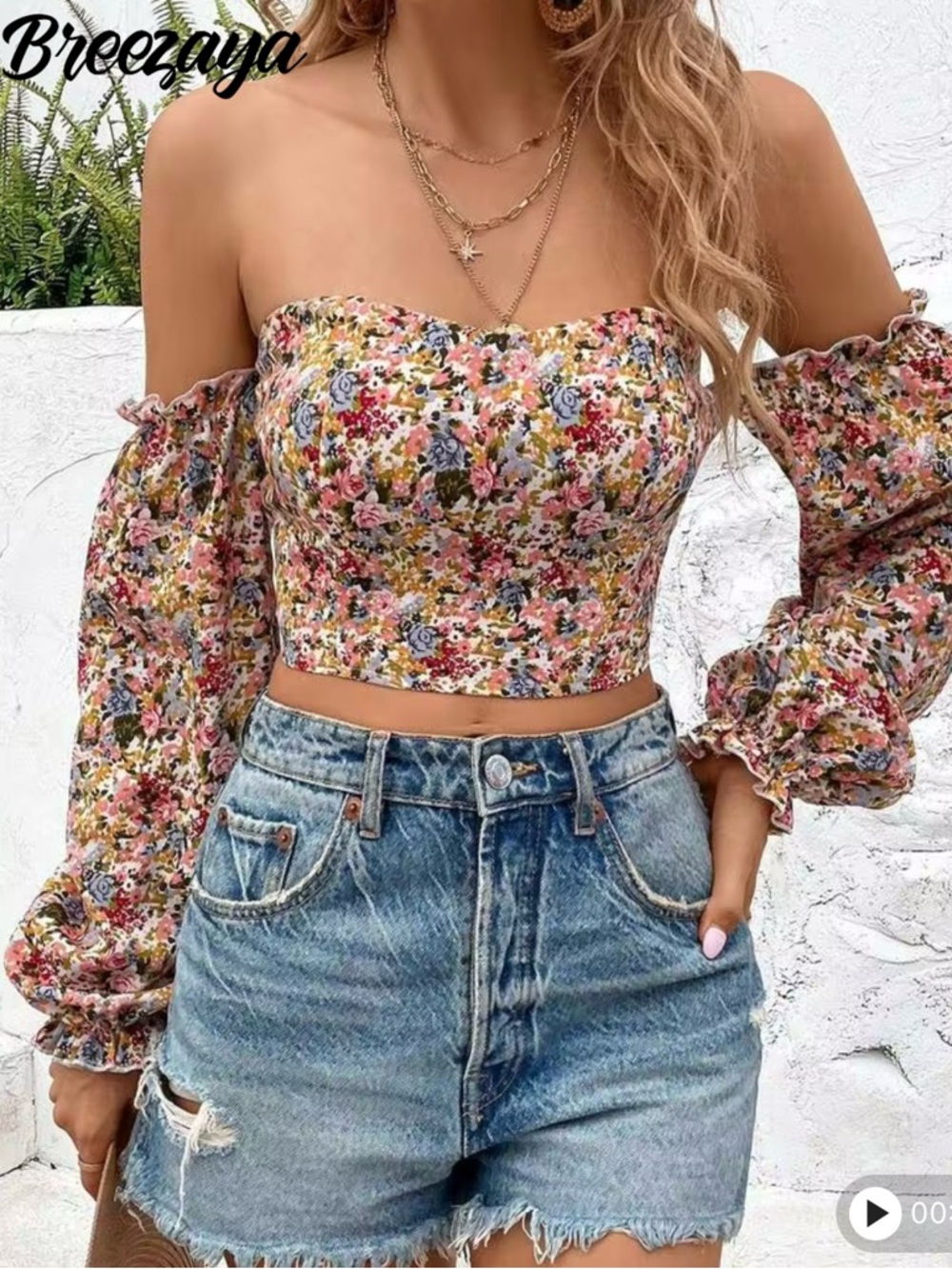 Floral Off-Shoulder Crop Top in Multicolor